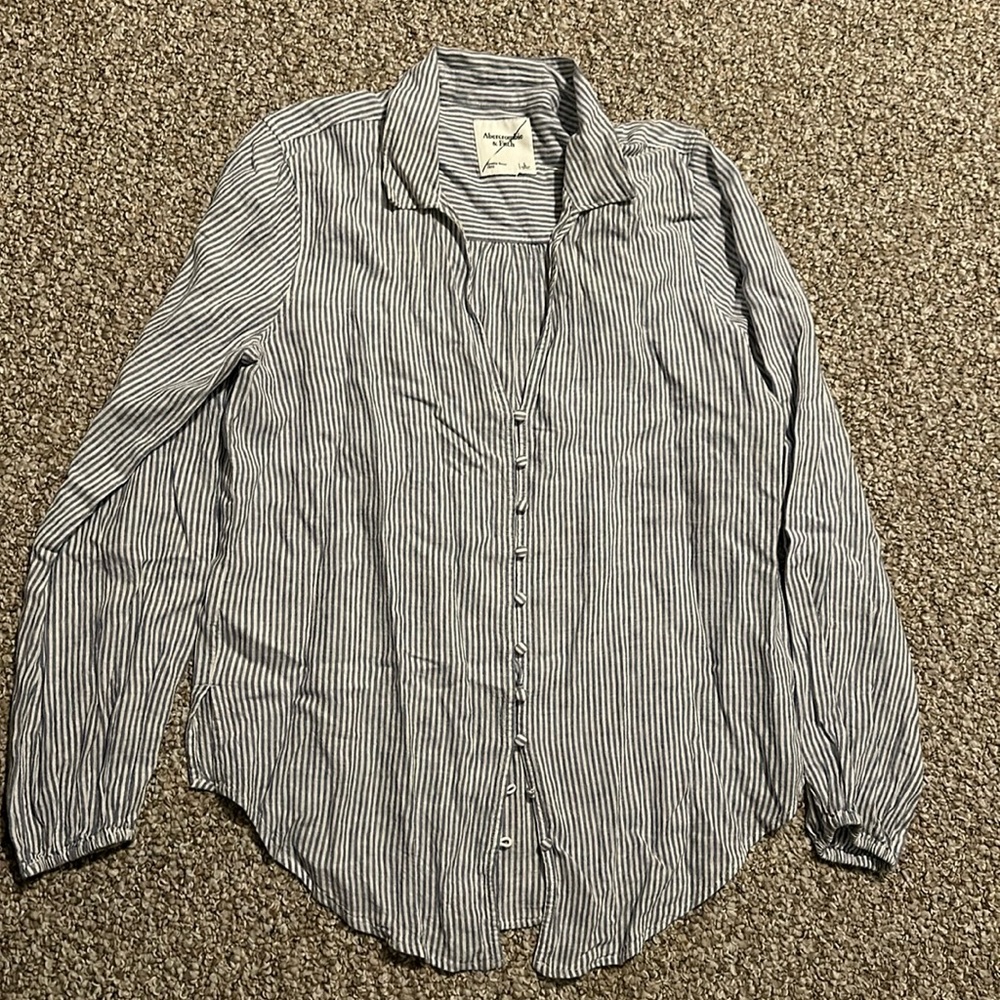 Abercrombie and Fitch Top